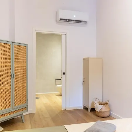 Mestalla Flats & Rut Apartment