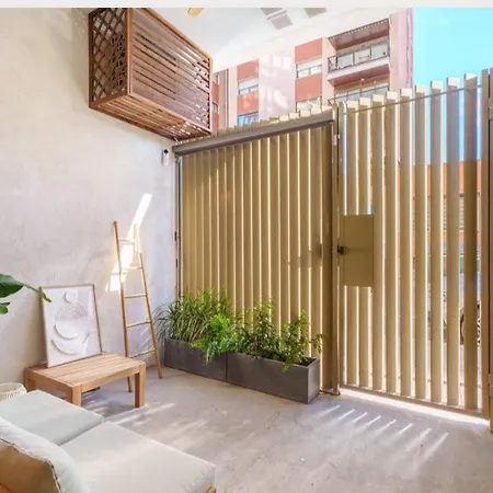 Mestalla Flats & Rut * Valencie